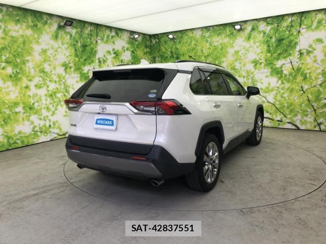Toyota RAV4 2020-01 8856050-2