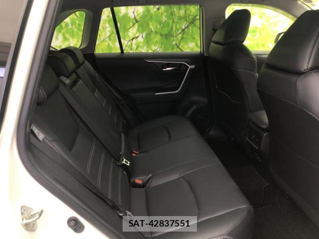 Toyota RAV4 2020-01 8856050-4