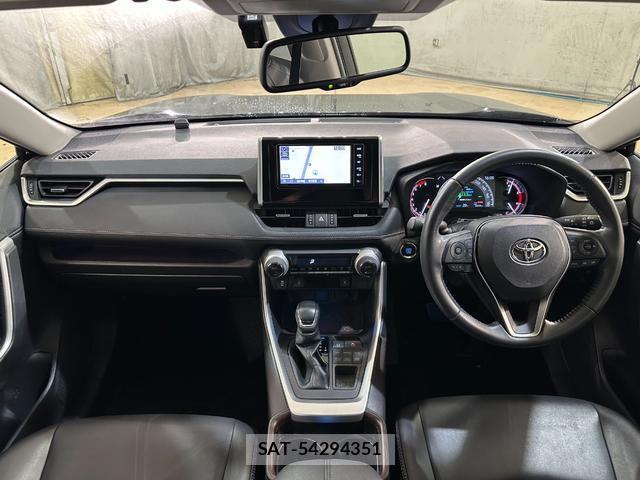 Toyota RAV4 2019-05 8856062-11