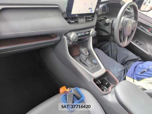 Toyota RAV4 2024-10 8856227-2