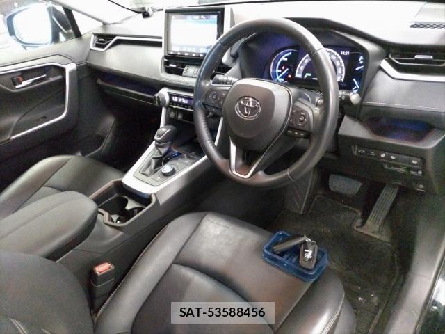 Toyota RAV4 2019-07 8856294-2