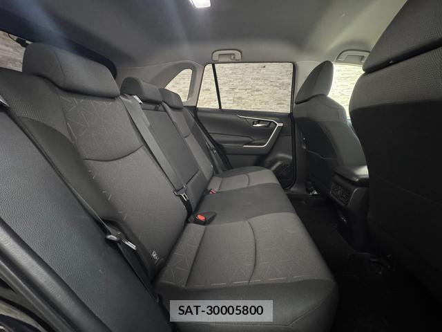 Toyota RAV4 2023-02 8856509-11