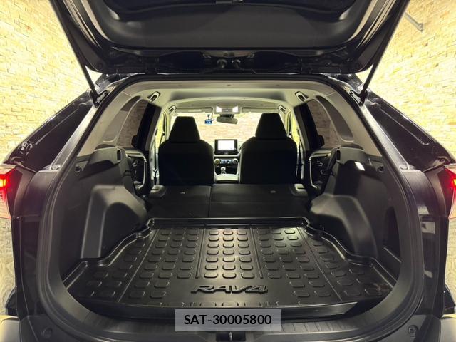 Toyota RAV4 2023-02 8856509-14