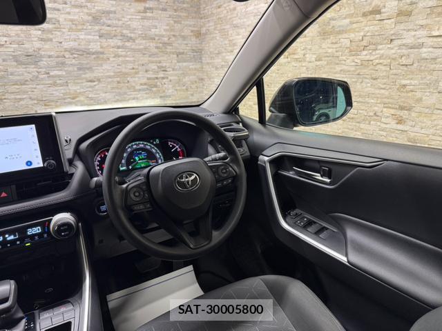 Toyota RAV4 2023-02 8856509-16
