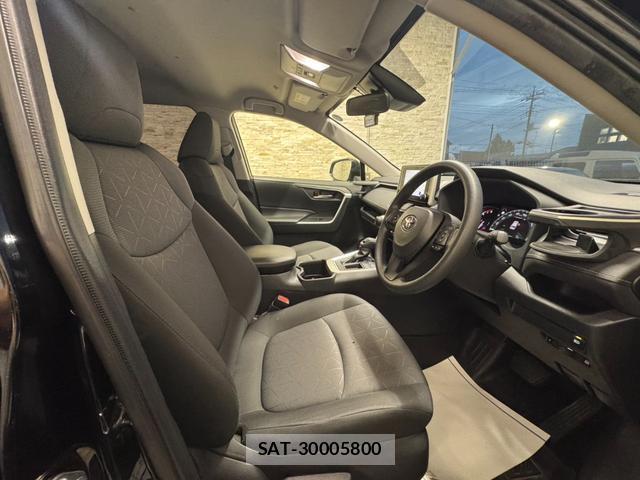 Toyota RAV4 2023-02 8856509-9