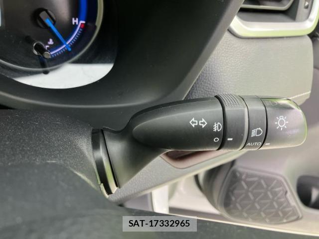 Toyota RAV4 2021-07 8856859-15