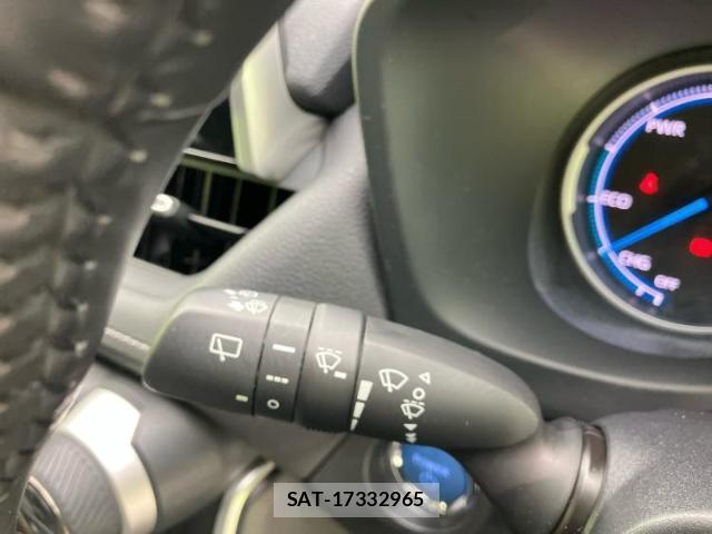 Toyota RAV4 2021-07 8856859-16