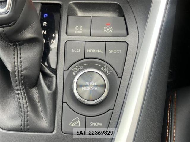 Toyota RAV4 2020-02 8857013-14