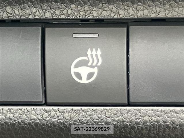 Toyota RAV4 2020-02 8857013-16