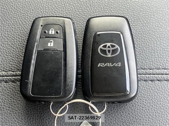 Toyota RAV4 2020-02 8857013-17
