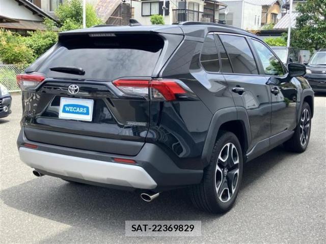 Toyota RAV4 2020-02 8857013-2