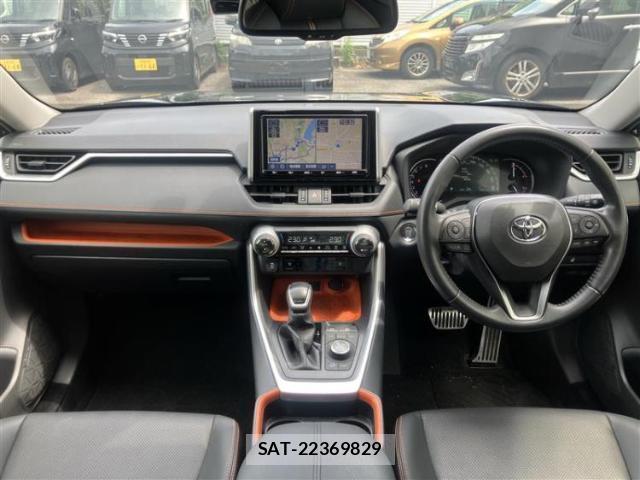Toyota RAV4 2020-02 8857013-3