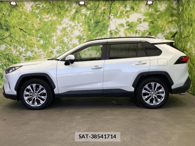 Toyota RAV4 2021-09 8857017-1
