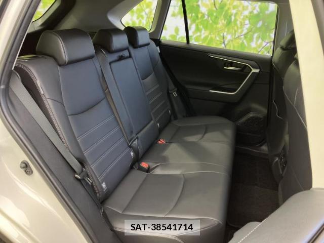 Toyota RAV4 2021-09 8857017-4