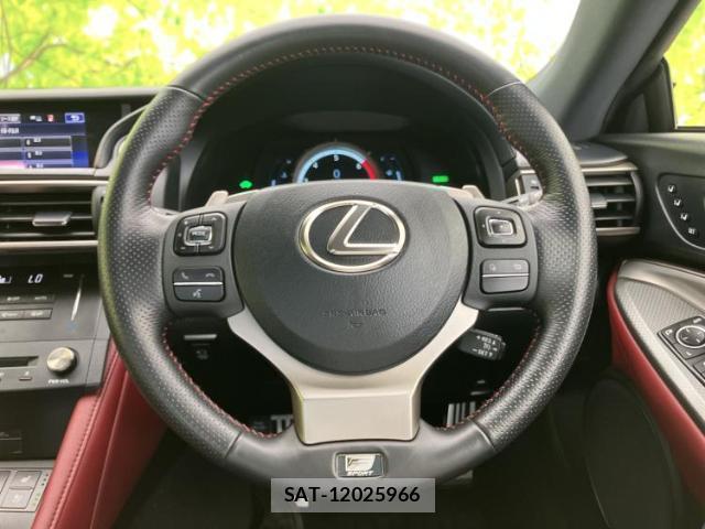 Lexus RC 2016-04 8855715-14