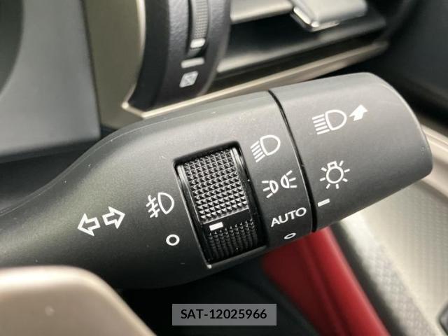 Lexus RC 2016-04 8855715-15