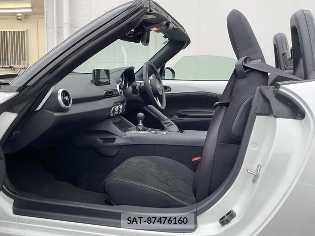 Mazda ROADSTER 2025-08 8854340-9