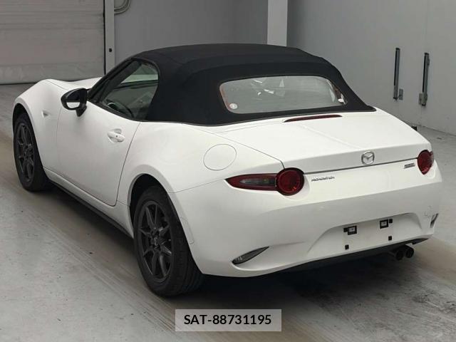 Mazda ROADSTER 2016-01 8855441-3