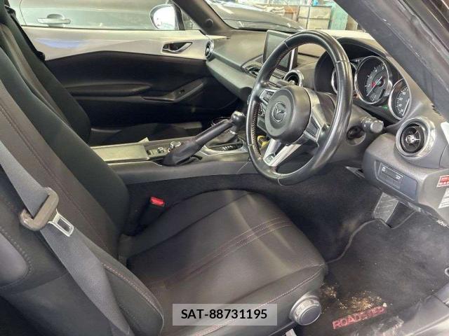Mazda ROADSTER 2016-01 8855441-5