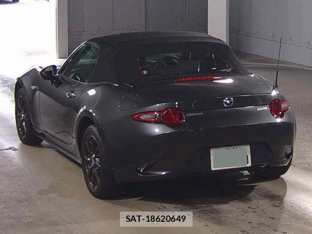 Mazda ROADSTER 2016-03 8855555-1