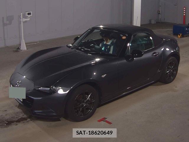Mazda ROADSTER 2016-03 8855555-3