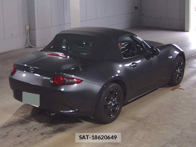 Mazda ROADSTER 2016-03 8855555-4