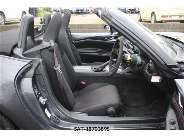 Mazda ROADSTER 2017-08 8855600-16