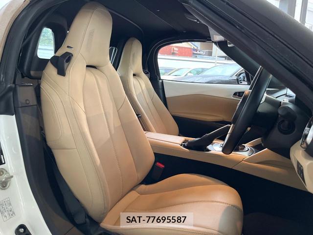 Mazda ROADSTER 2024-03 8856204-7