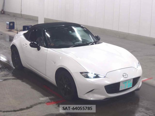 Mazda ROADSTER 2023-02 8856308-0
