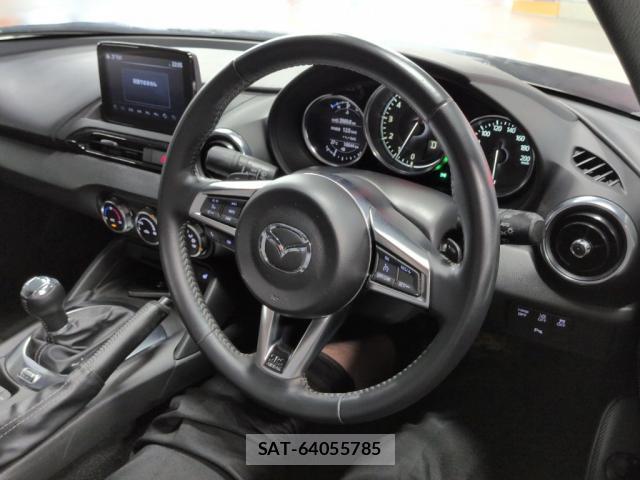 Mazda ROADSTER 2023-02 8856308-2