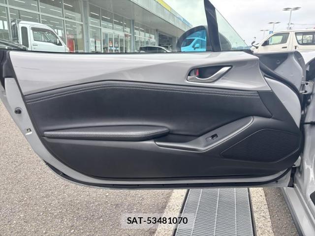 Mazda ROADSTER 2024-03 8856928-6