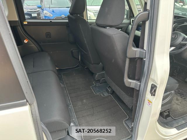Toyota ROOMY 2016-04 8854083-12