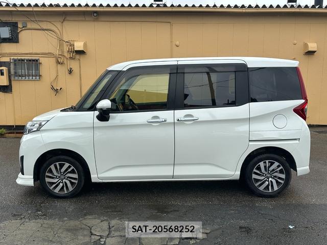 Toyota ROOMY 2016-04 8854083-19