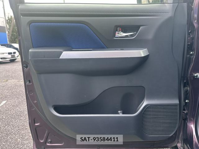 Toyota ROOMY 2019-09 8854938-10