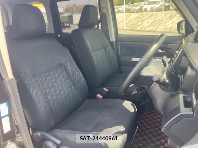 Toyota ROOMY 2018-07 8857036-3
