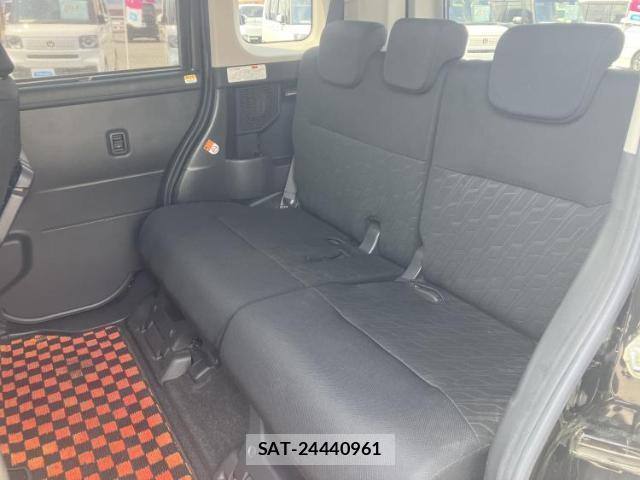 Toyota ROOMY 2018-07 8857036-6