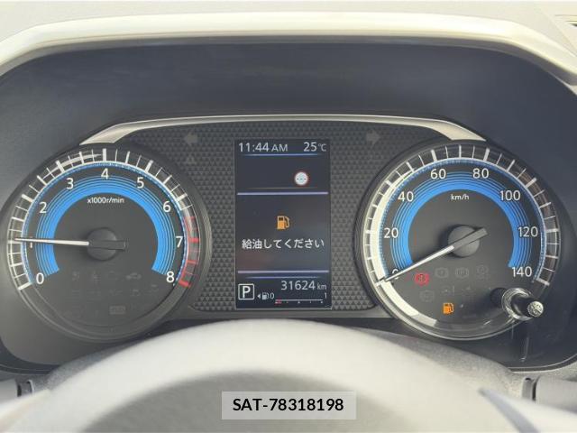 Nissan ROOX 2023-08 8854088-13