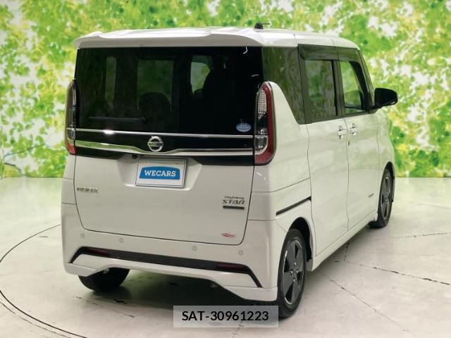 Nissan ROOX 2021-06 8854294-2