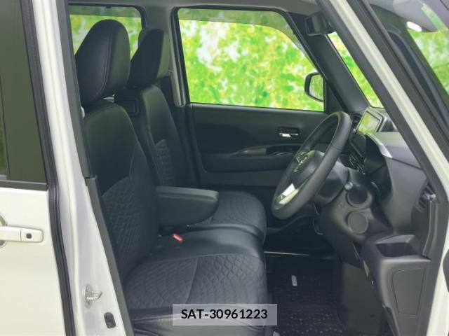 Nissan ROOX 2021-06 8854294-3