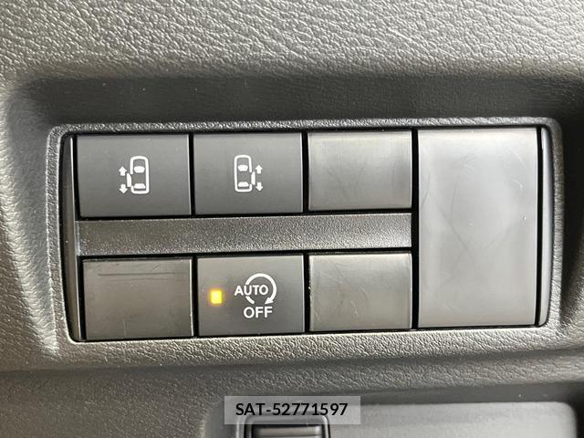 Nissan ROOX 2021-06 8854398-5