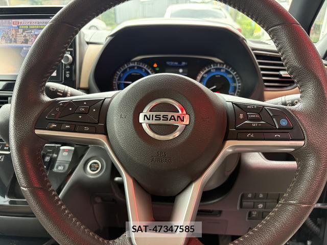 Nissan ROOX 2020-09 8855014-2