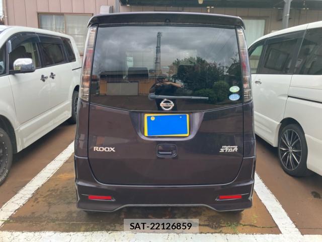 Nissan ROOX 2011-08 8856661-12