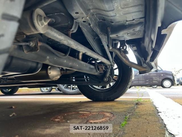 Nissan ROOX 2011-08 8856661-5