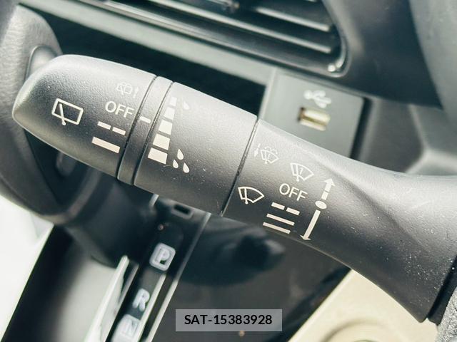 Nissan ROOX 2022-07 8856811-12