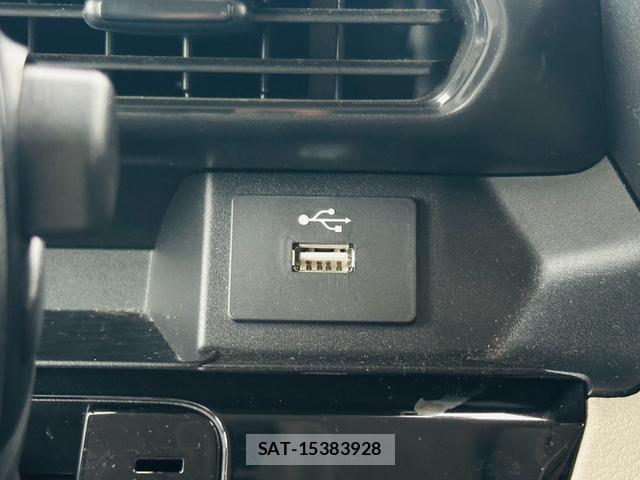 Nissan ROOX 2022-07 8856811-16