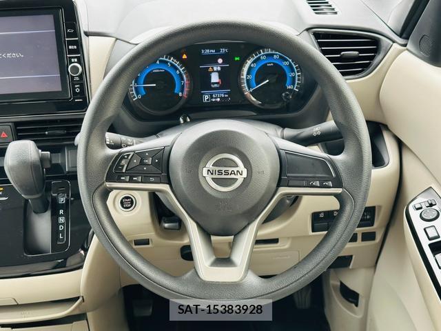 Nissan ROOX 2022-07 8856811-5