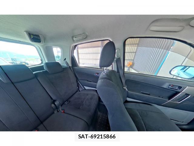 Toyota RUSH 2014-09 8856571-5