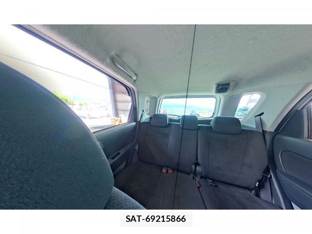 Toyota RUSH 2014-09 8856571-6