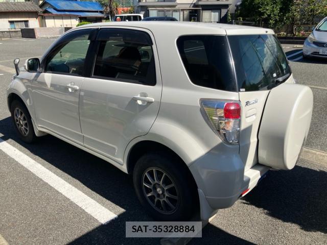 Toyota RUSH 2011-10 8856721-13