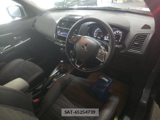 Mitsubishi RVR 2020-10 8855561-2